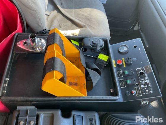 2002年式 いすゞ FSS