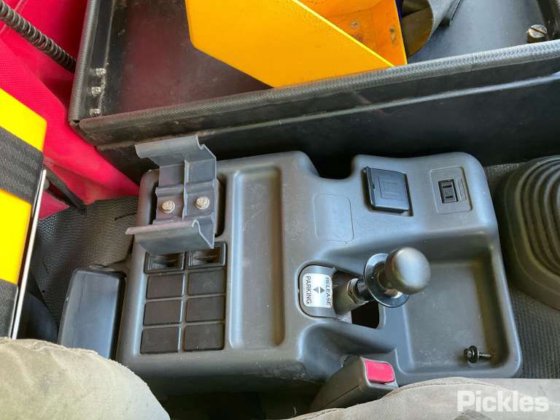 2002年式 いすゞ FSS