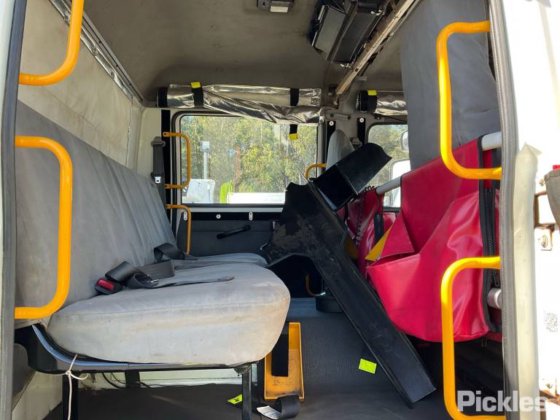 2002年式 いすゞ FSS