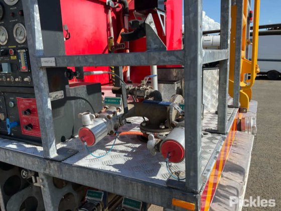 2002年式 いすゞ FSS