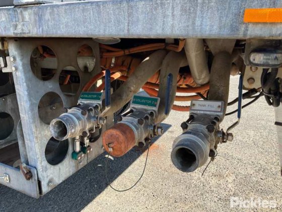 2002年式 いすゞ FSS