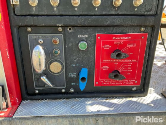 2002年式 いすゞ FSS