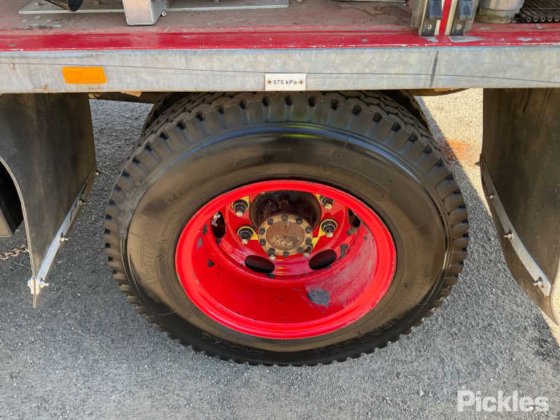 2002年式 いすゞ FSS