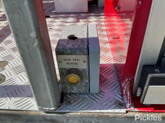 2002年式 いすゞ FSS