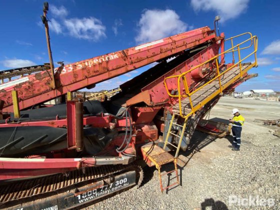 2013年式 テレックス フィンレイ 683 スーパートラック