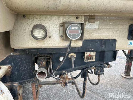 2002 スローンビルト トレーラー