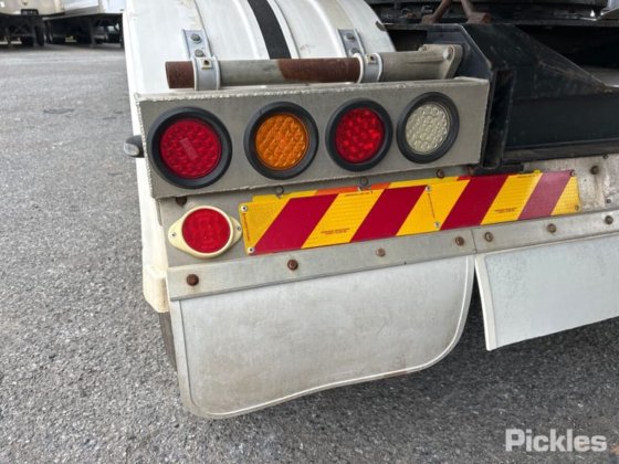 2002 スローンビルト トレーラー