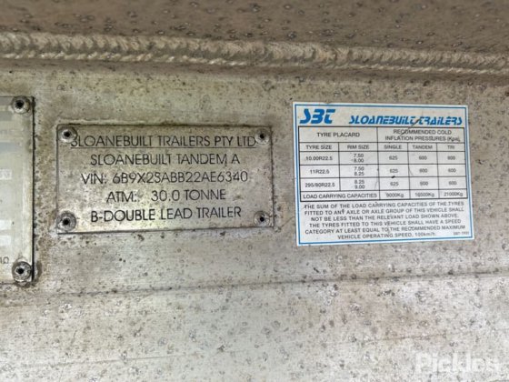 2002 スローンビルト トレーラー