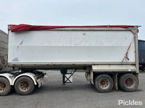 2002 スローンビルト トレーラー