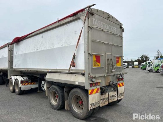 2002 スローンビルト トレーラー