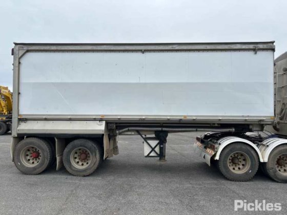 2002 スローンビルト トレーラー