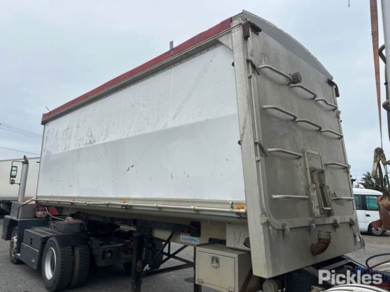 2002 スローンビルト トレーラー