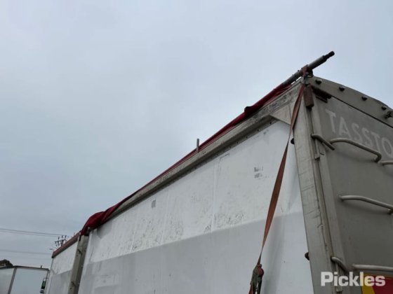 2002 スローンビルト トレーラー