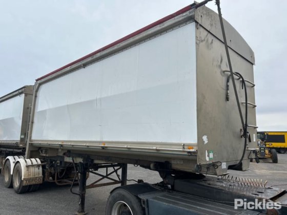 2002 スローンビルト トレーラー