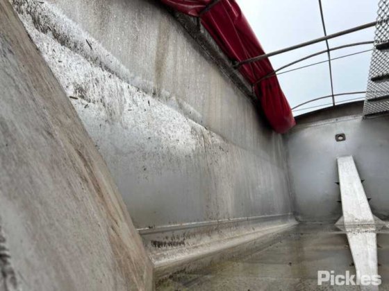 2002 スローンビルト トレーラー