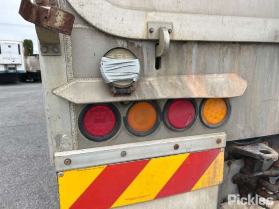 2002 スローンビルト トレーラー