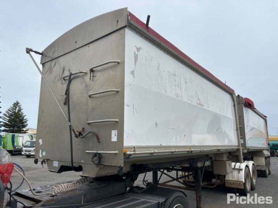 2002 スローンビルト トレーラー