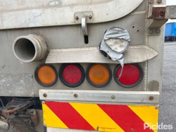 2002 スローンビルト トレーラー