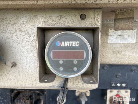 2002 スローンビルト トレーラー