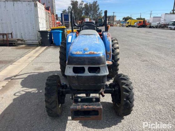 2014年新ホランド Workmaster 40