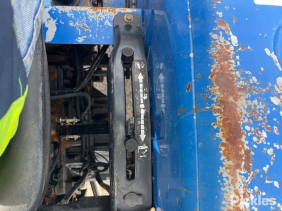 2014年新ホランド Workmaster 40