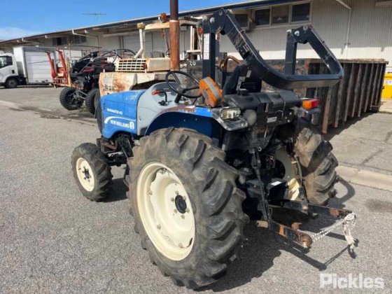 2014年新ホランド Workmaster 40