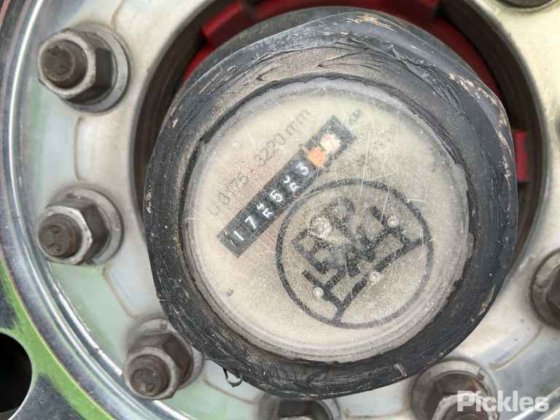 2016年 Maxitrans ST3