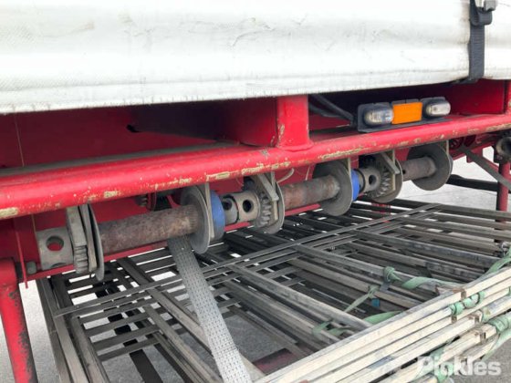 2016年 Maxitrans ST3