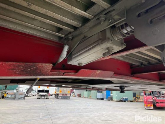 2016年 Maxitrans ST3