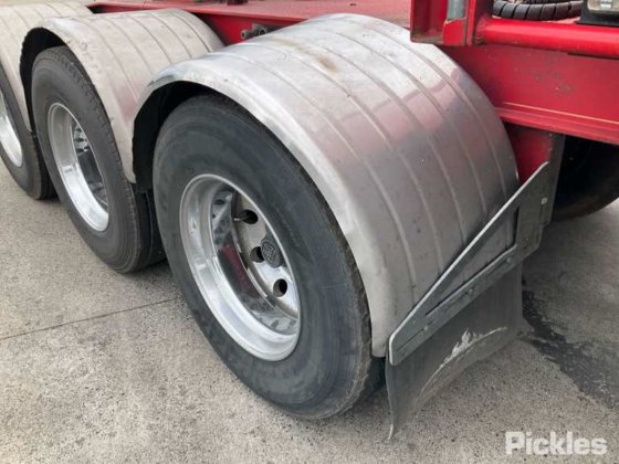 2016年 Maxitrans ST3