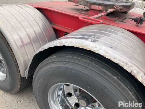 2016年 Maxitrans ST3