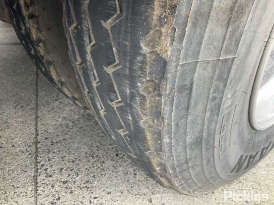 2016年 Maxitrans ST3