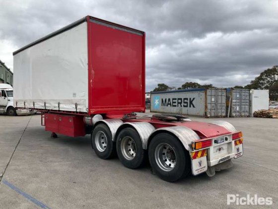 2016年 Maxitrans ST3