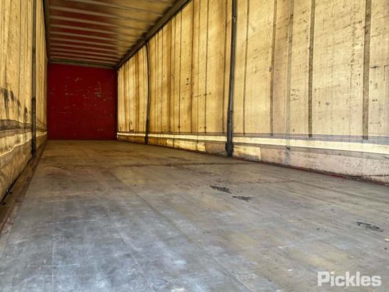 2016年 Maxitrans ST3