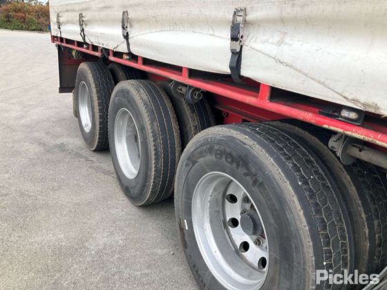 2016年 Maxitrans ST3