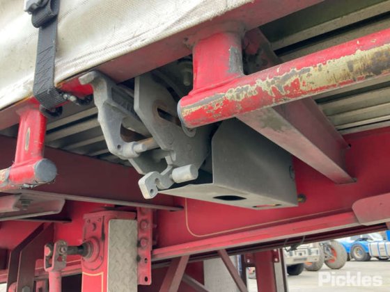 2016年 Maxitrans ST3