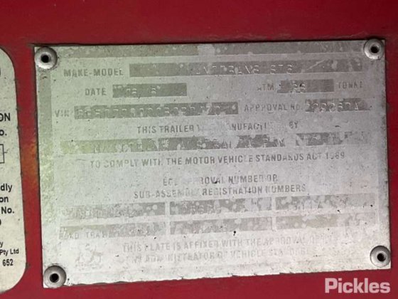 2016年 Maxitrans ST3