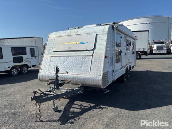 2001 指南针探险者