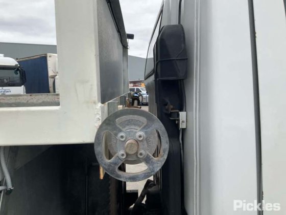 2004年式 三菱キャンター