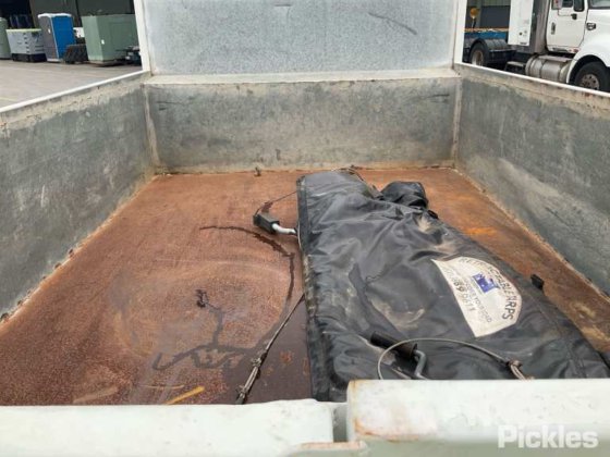 2004年式 三菱キャンター