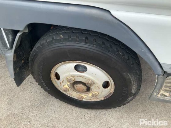 2004年式 三菱キャンター