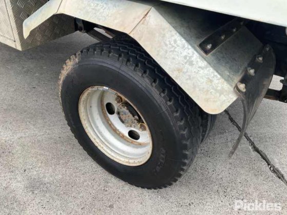 2004年式 三菱キャンター