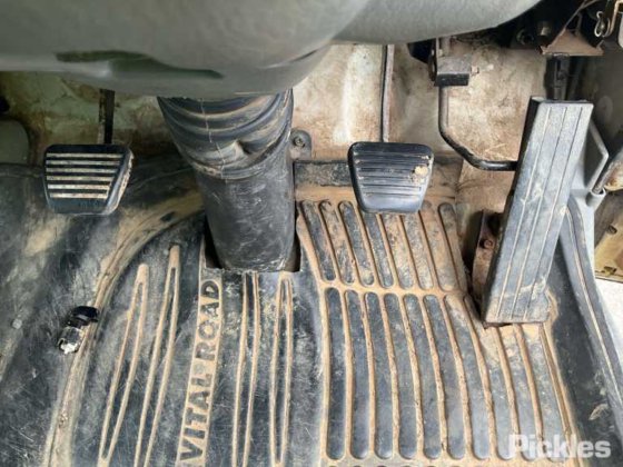 2004年式 三菱キャンター