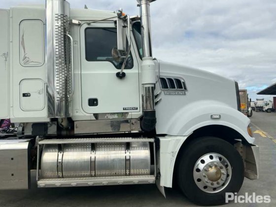 2013 マック トライデント CMHT