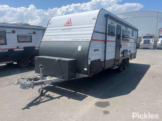 2023新纪元房车路灯猫头鹰