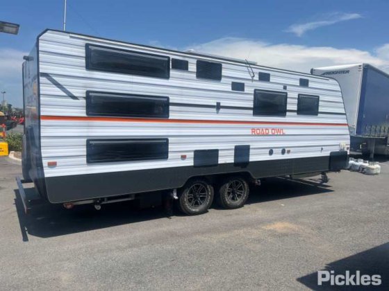 2023新纪元房车路灯猫头鹰