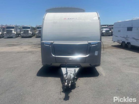 阿德里亚·阿多拉