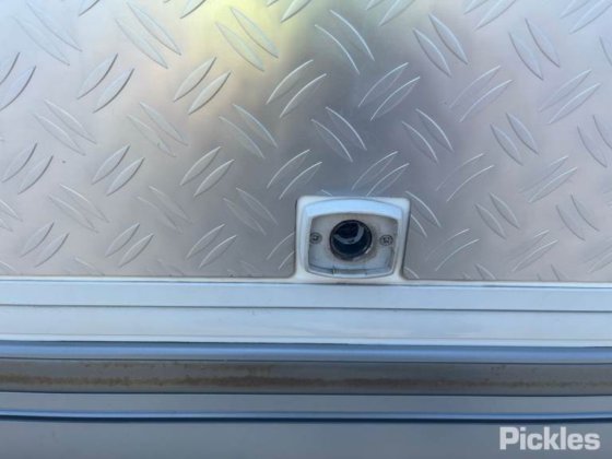 阿德里亚·阿多拉