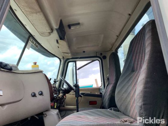 2003 Mack Vision CX