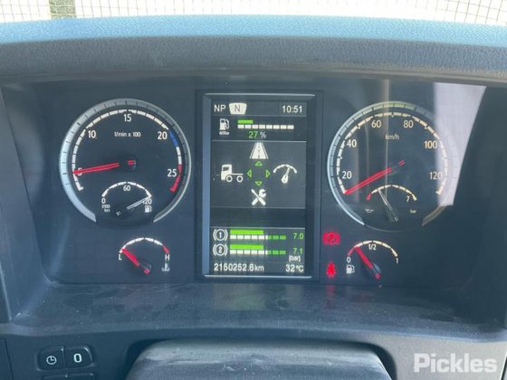 2014年式スカニアR620